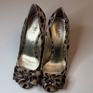 Y2K Guess by Marciano Animal Print Bow Heels Size 7 Peep Toe Party
